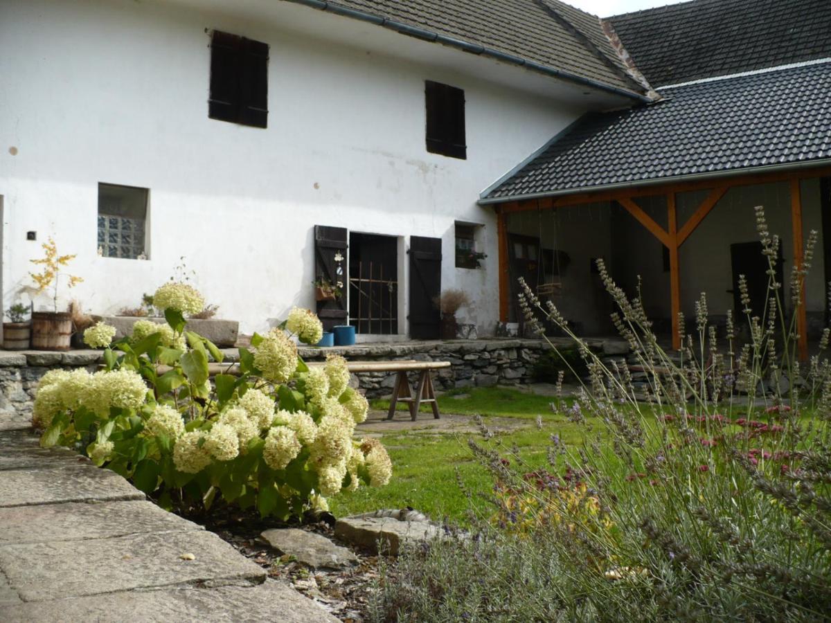 Chalupa Na Bidylku Jindrichuv Hradec Exterior photo